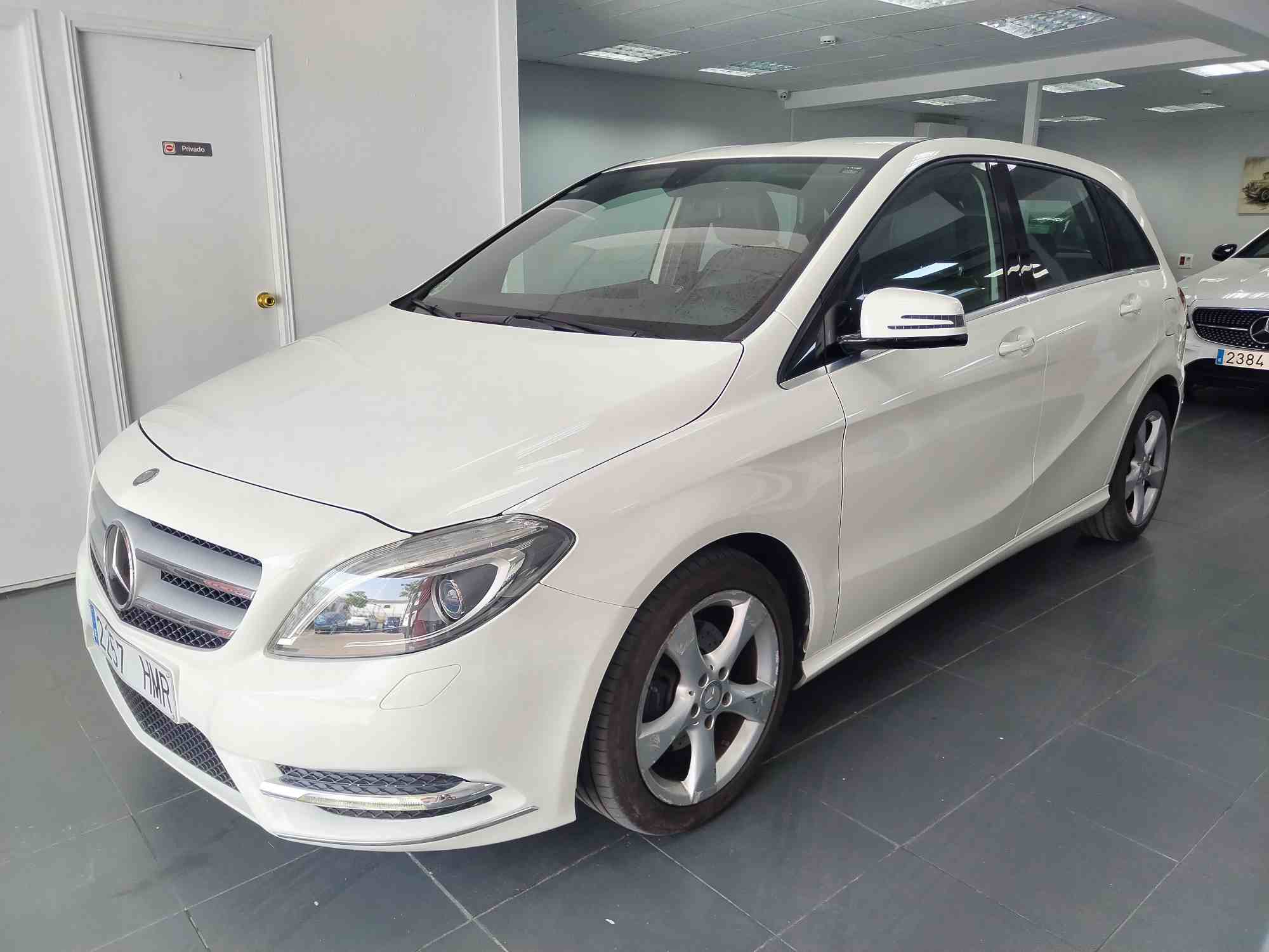 MERCEDES BENZ B180 2012 diésel en venta en Jerez de la Frontera