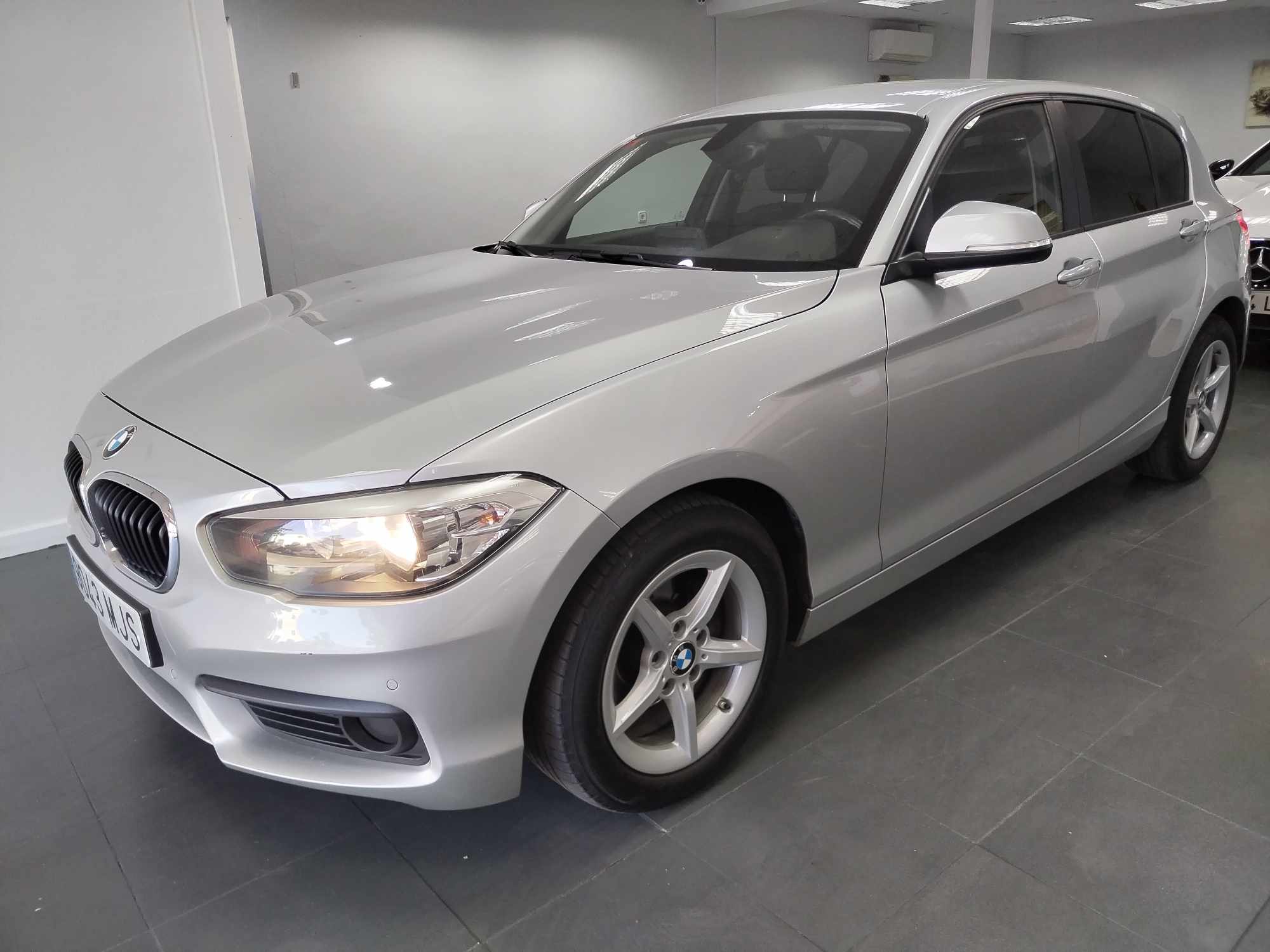 BMW  Serie 1 2019 diésel en venta en Jerez de la Frontera