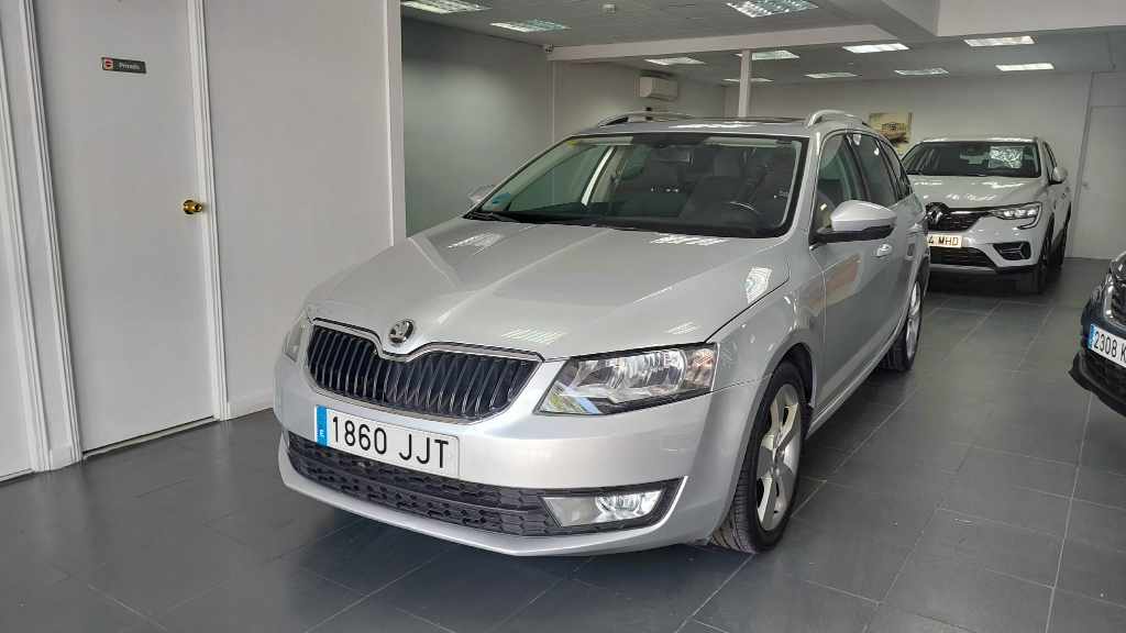 SKODA Octavia Combi 2015 diésel en venta en Jerez de la Frontera